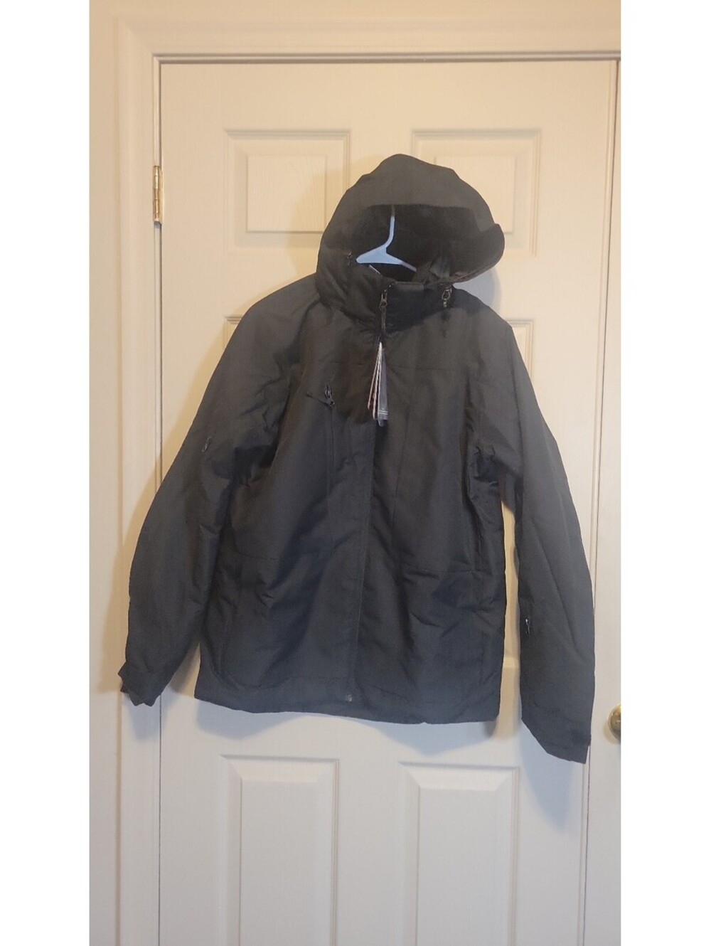 Rawik Waterproof Breathable Outdoor Gear Jacket Medium Black
